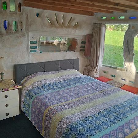 מלון רגלאן The Mud House מראה חיצוני תמונה